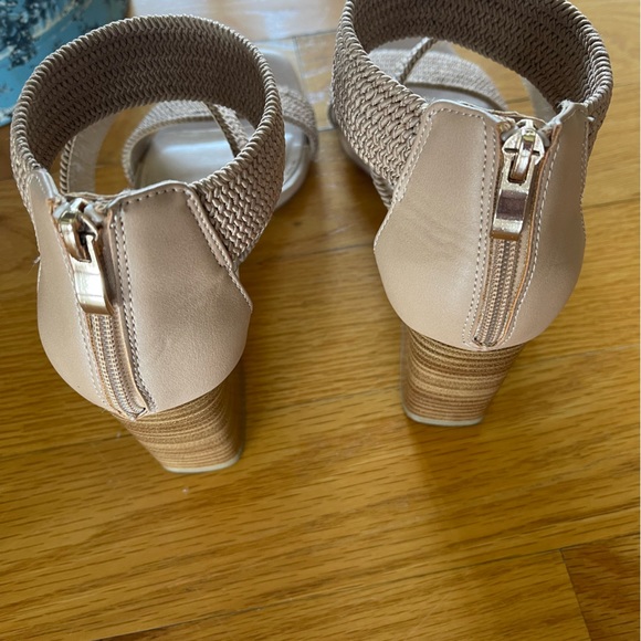 LIMITED BRAND! - Picture 4 of 4